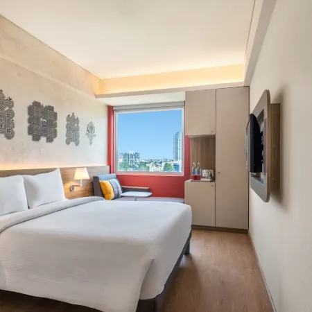 Ibis Bengaluru Hebbal Отели рядом с достопримечательностью «Технопарк Маньята»