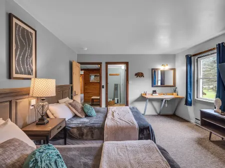 Timberline Lodge Отели рядом с достопримечательностью «Watson's Chocolates»