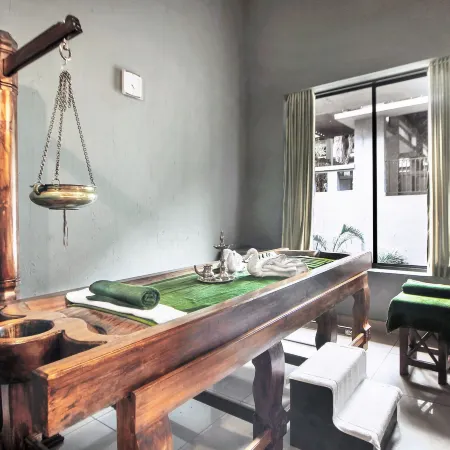 The Mountain Courtyard Thekkady