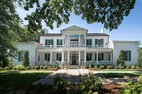 Belle Air Mansion and Inn - Jacuzzi