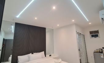White Garden Hotel