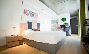 Arrow Hotel