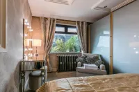 Cool Belfast Home Hotels near Logwood Plant Centre