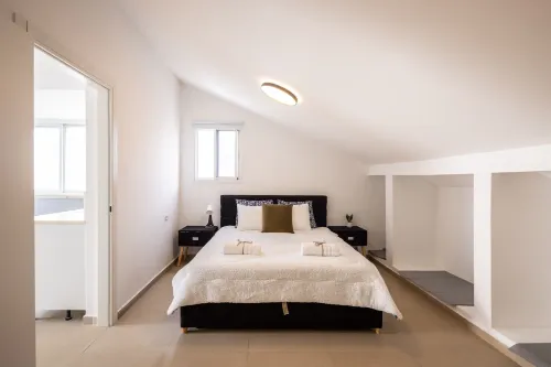 Poleg Serenity Villa by Sea N' Rent