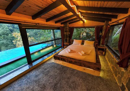 Bungalove Tatil köyü Отели в г. Camlihemsin