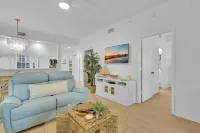 Relax & Unwind in Bonita Springs – Stylish Condo Near Beaches, Dining & Golf!