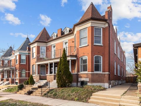 Blooming Memories | JZ Vacation Rentals