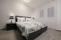 Luxury Majpruz Suites