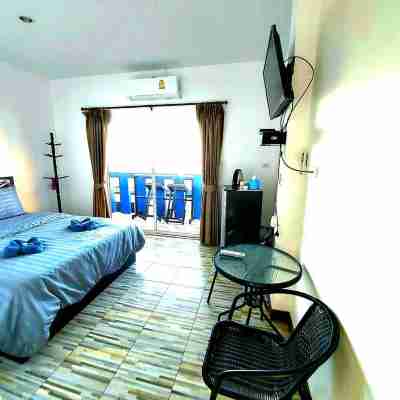 บ้านนิวตรอน Rooms