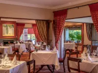 Oliver's Restaurant & Lodge Hotels in White River