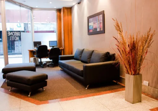 Tritone Hotel Отели рядом с достопримечательностью «Здание Кавана»