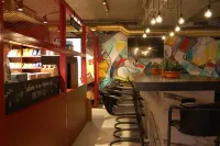 Hotel the Match - bar