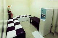 Max Inn Hotel Hotels in Parit Raja