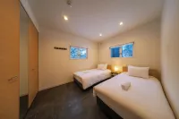 Powdersuites by the Hakuba Collection