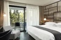 Azur Hotel Hotels in Vouliagmeni