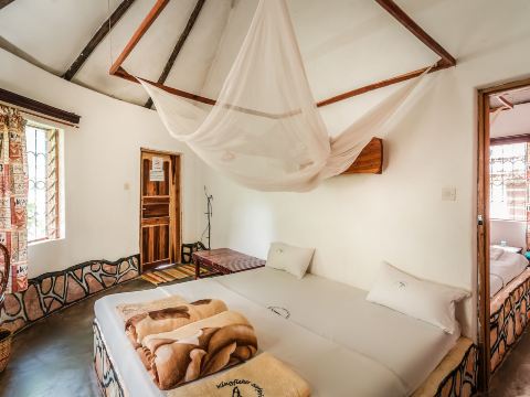 Kingfisher Safaris Resort Hotel