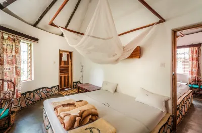 Kingfisher Safaris Resort Hotel Hotels near Source Of The Nile Reptile Park