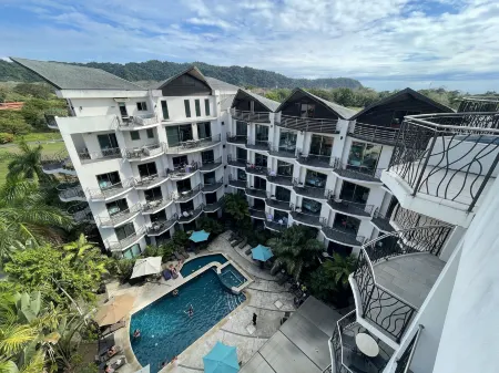 Oceano Boutique Hotel & Bistró Отели в г. Хако