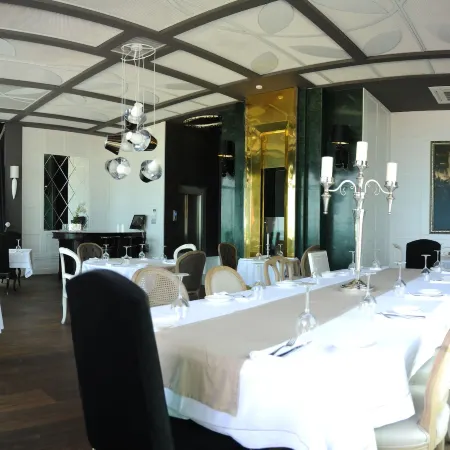 Venn Boutique Hotel