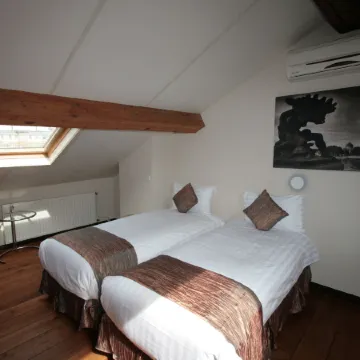 Amosa Liège City Centre Apart Regence 10