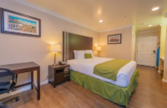 Ocean Pacific Lodge Hotels in Santa Cruz