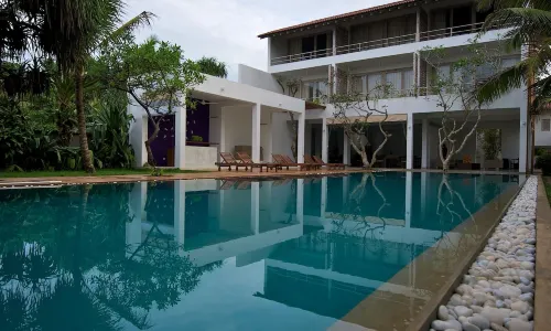 Roman Beach Hotel