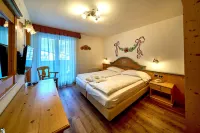 Hotel Cristina Hotels in Carisolo