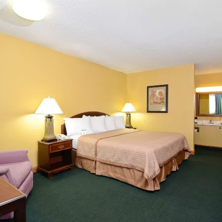 Americas Best Value Inn Iola