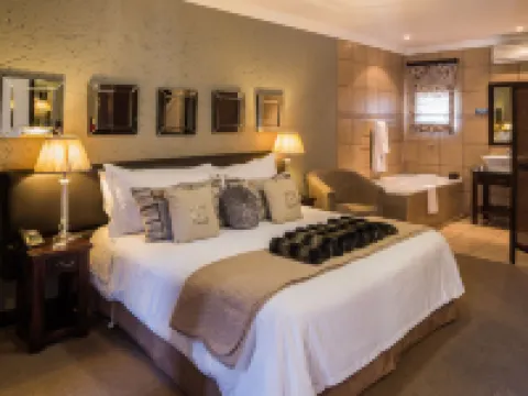 ヴィラ バリ ラグジュアリー ゲスト ハウス ブルームフォンテーンのホテル