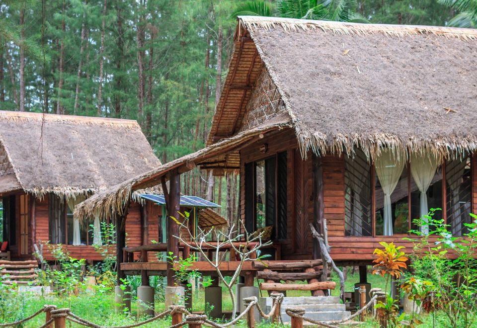 The Moken Eco Village - Housity