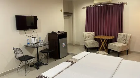 Ajnadeen Hotel Отели рядом с достопримечательностью «Университет Ярмук»