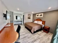 Ozark Inn & Suites Hotels in Ozark