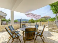 House Ivana Hotels in Vinisce