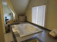 Carter House Inns - Hot Tub