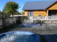 The Peaks Motor Inn Hotels in Ohakune