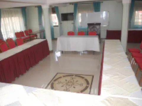 TJ Global Hotel Kasese โรงแรมในคาเซเซ