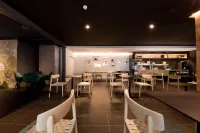 Aparthotel Atenea Valles - breakfast