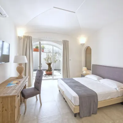 B&B Marina Garden Отели рядом с достопримечательностью «Пляж Кьяя»