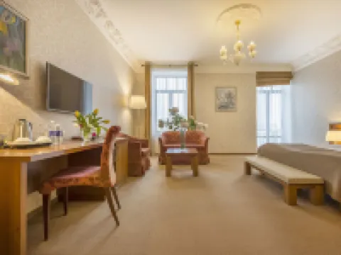 阿提斯中心酒店 鄰近聖伯多祿聖保祿教堂的酒店