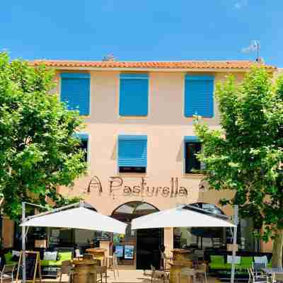 A Pasturella Hotel Exterior