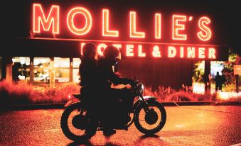 Mollie's Motel and Diner
