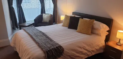 Lockinbar Holiday Apartments Hotels near Tenby Castle