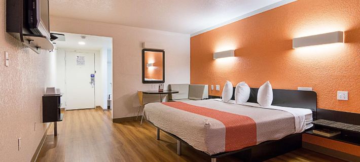 Motel 6 - Tampa, FL - Fairgrounds Hotels in Tampa