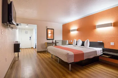 Motel 6 - Tampa, FL - Fairgrounds Hoteles en Tampa