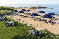 Madison Beach Hotel , Curio a Collection by Hilton - Strand