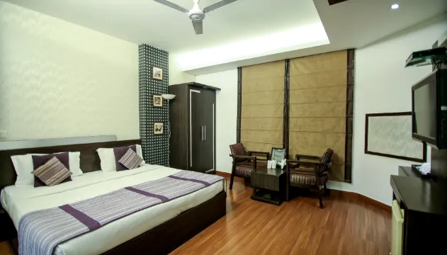 The Prime Balaji Deluxe at New Delhi Railway Station - Free Airport Pickup