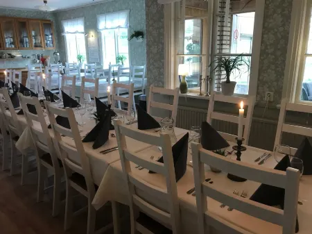 Hotell Paradis Отели в г. Екшьо