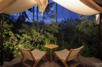 Camani Glamping Hotel dekat Pura Taman Sari Budhakeling ᬧᬸᬭᬢᬫᬦ᭄ᬲᬭᬶᬩᬸᬟᬓᭂᬮᬶᬂ