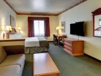 Quality Inn & Suites - Glen Rose Hotels in Somervell County