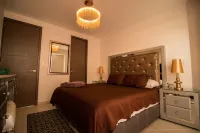 Niza Five Luxury Beach Apartments